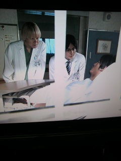 �^�񒆕����Ƃɂ��