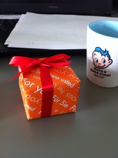 �W������